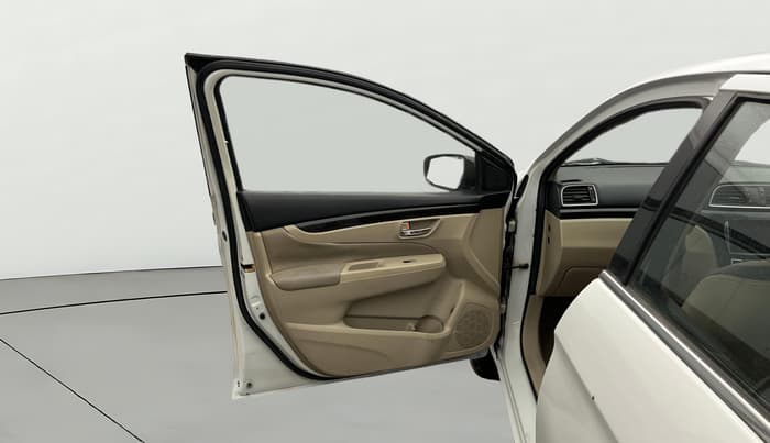 2015 Maruti Ciaz ZXI+, Petrol, Manual, 1,16,097 km, LHS Front Door