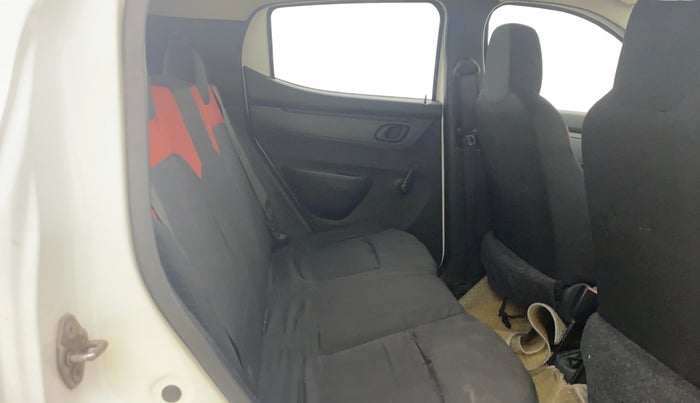 2015 Renault Kwid RXL, CNG, Manual, 49,363 km, Right Side Rear Door Cabin