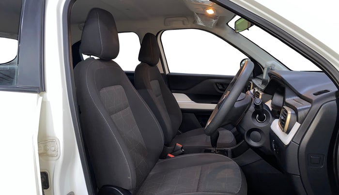 2022 Tata PUNCH ACCOMPLISHED AMT, Petrol, Automatic, 13,104 km, Right Side Front Door Cabin