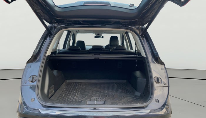 2022 MG HECTOR SHARP 2.0 DIESEL, Diesel, Manual, 33,350 km, Boot Open Zoomed View