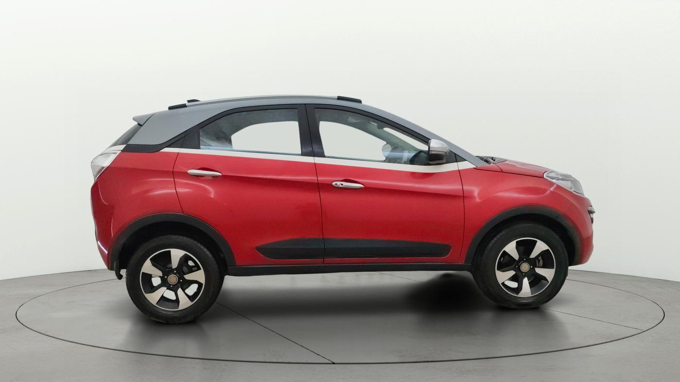2018 Tata NEXON XZA PLUS DIESEL DUAL TONE, Diesel, Automatic, 64,069 km, Right Side View