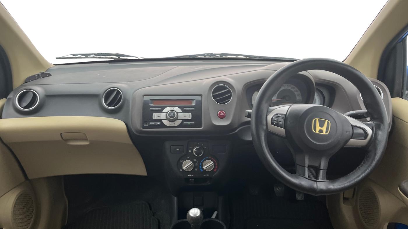 2013 Honda Brio S MT, Petrol, Manual, 67,331 km, Dashboard