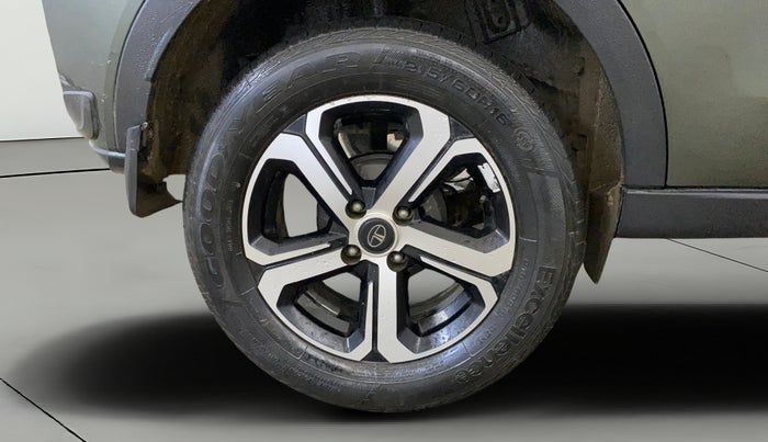 2023 Tata NEXON XZA PLUS DIESEL, Diesel, Automatic, 31,990 km, Right Rear Wheel
