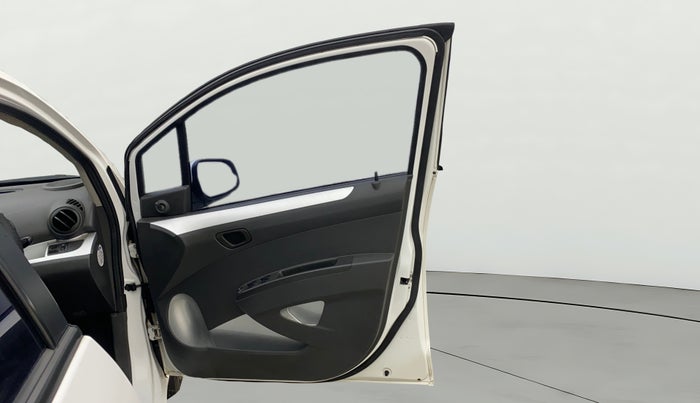 2013 Chevrolet Beat LT PETROL, Petrol, Manual, 68,685 km, RHS Front Door