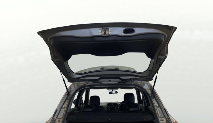 2018 Maruti Vitara Brezza ZDI, Diesel, Manual, 75,896 km, Boot Door Open