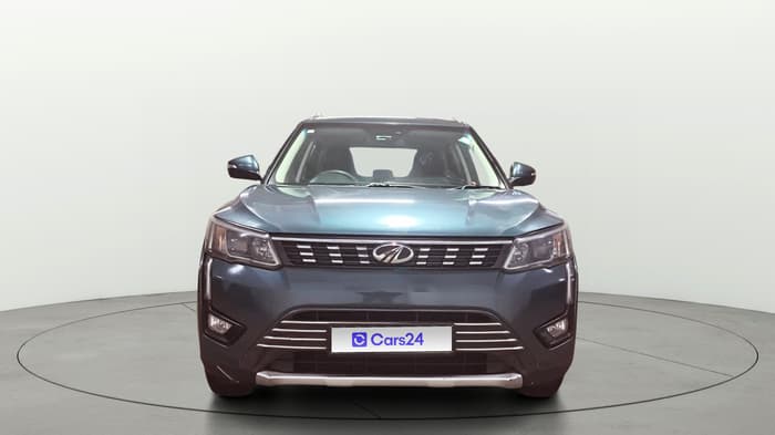 2020 Mahindra XUV300 W8 (O) 1.2 PETROL, CNG, Manual, 94,760 km, Front