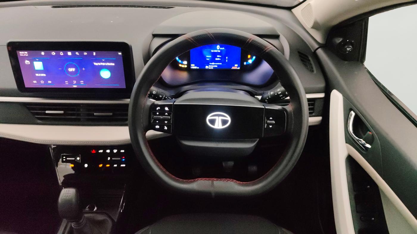 2024 Tata NEXON Creative Plus 1.2 iCNG, CNG, Manual, 10,491 km, Steering Wheel Close Up