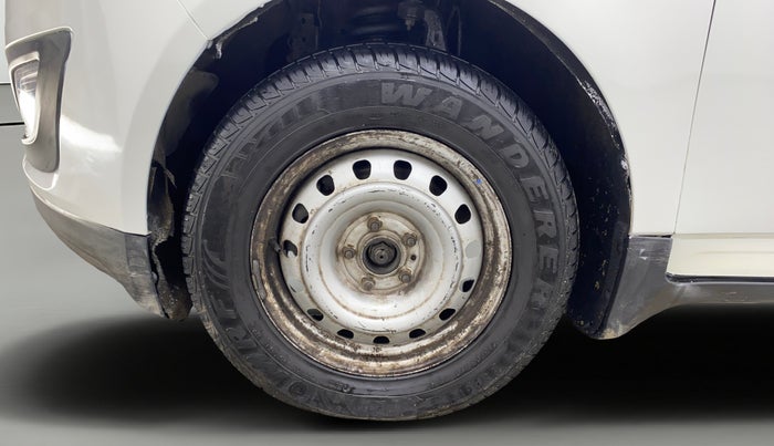 2019 Mahindra MARAZZO M2 8 STR, Diesel, Manual, 26,273 km, Left Front Wheel