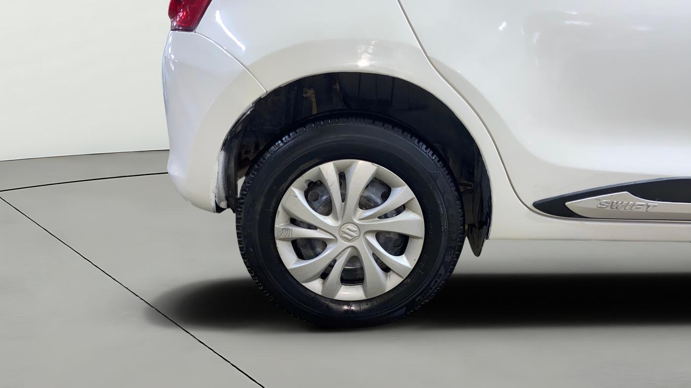 2020 Maruti Swift VXI AMT, Petrol, Automatic, 38,458 km, Right Rear Wheel