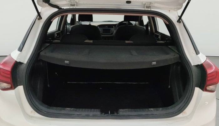 2020 Hyundai Elite i20 SPORTZ PLUS 1.2, Petrol, Manual, 95,065 km, Boot Open Zoomed View