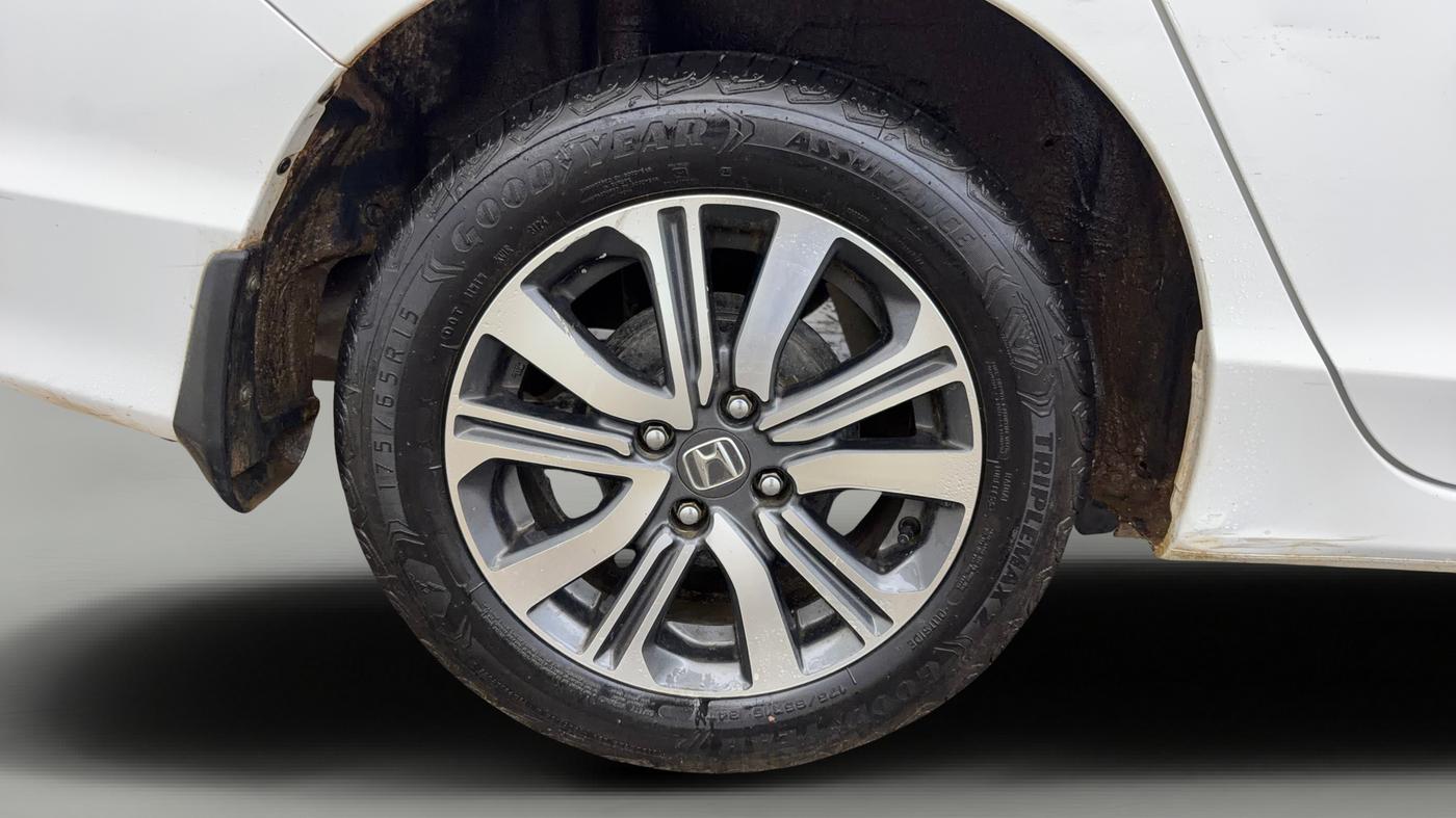 2021 Honda City 1.5L I-VTEC V MT 4TH GEN, Petrol, Manual, 77,333 km, Right Rear Wheel