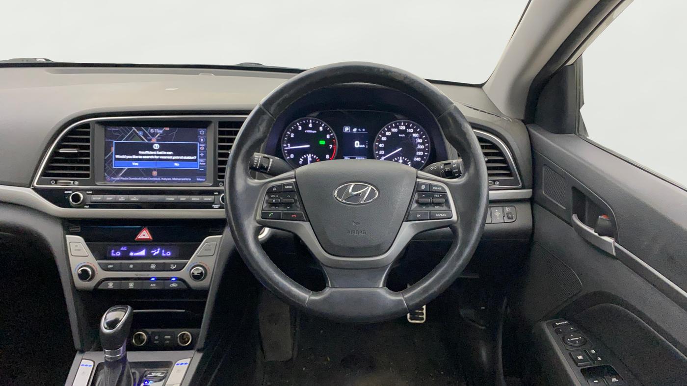 2018 Hyundai New Elantra 2.0 SX(O) AT PETROL, Petrol, Automatic, 53,432 km, Steering Wheel Close Up