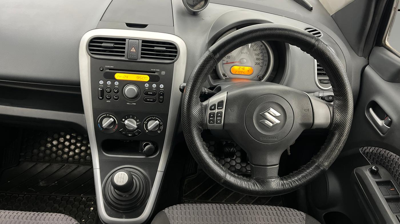 2013 Maruti Ritz ZXI, Petrol, Manual, 27,094 km, Steering Wheel Close Up