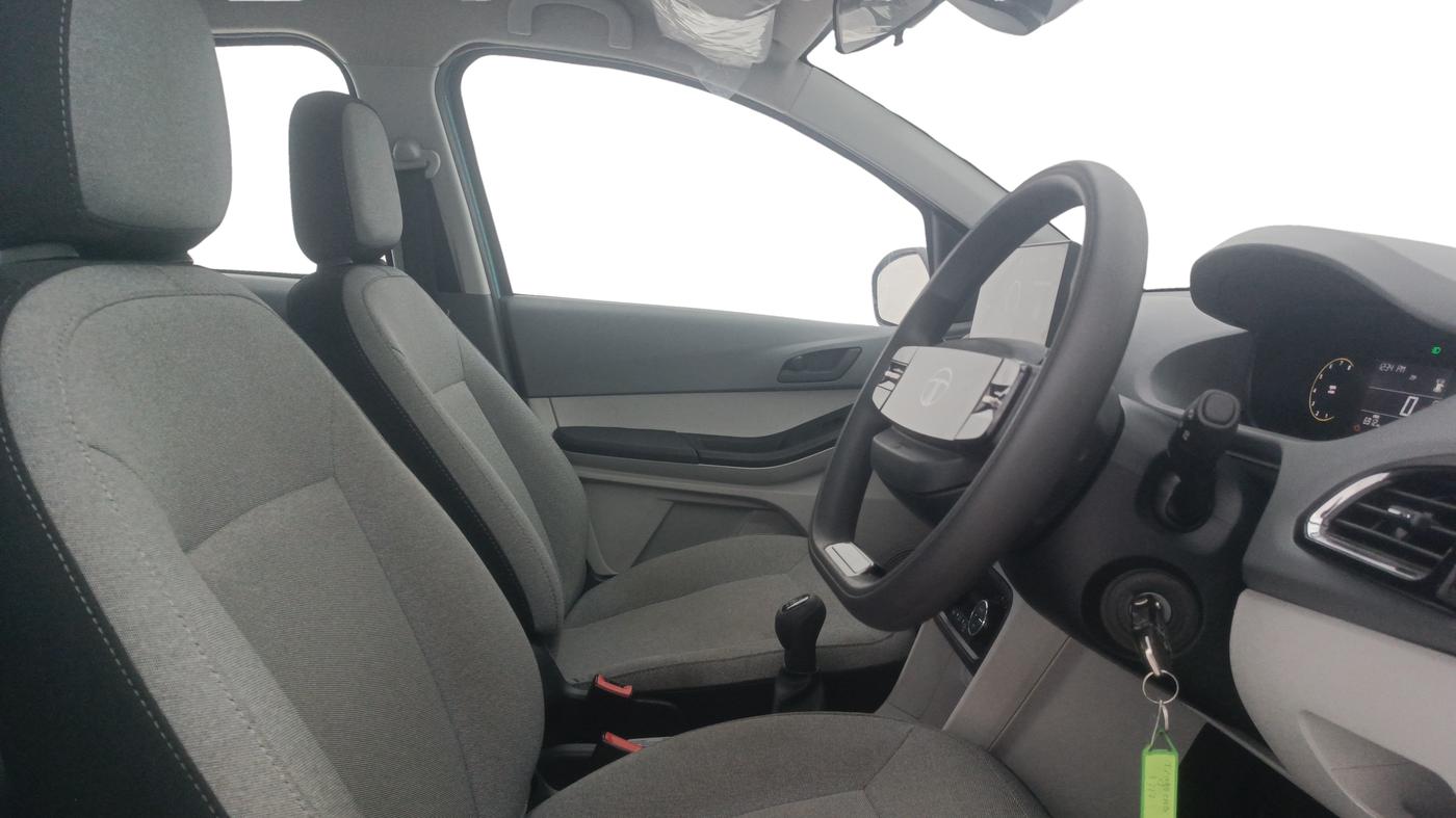 2025 Tata Tiago XZ iCNG, CNG, Manual, 6,912 km, Right Side Front Door Cabin
