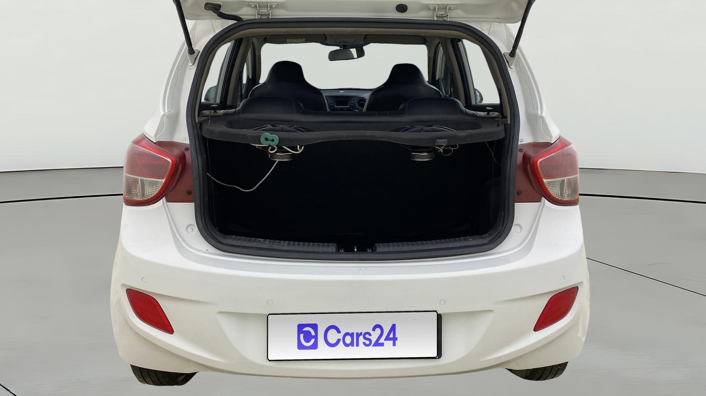 2016 Hyundai Grand i10 SPORTZ 1.2 KAPPA VTVT, Petrol, Manual, 79,998 km, Boot Open Zoomed View
