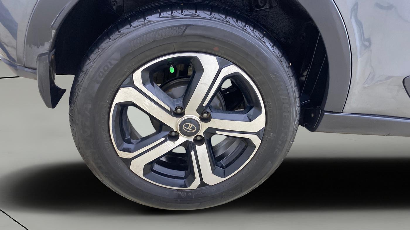 2021 Tata NEXON XZ PLUS PETROL SUNROOF, Petrol, Manual, 51,343 km, Right Rear Wheel