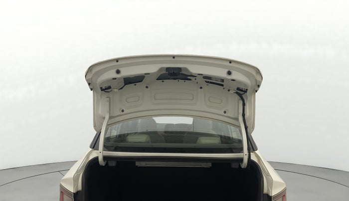 2020 Hyundai AURA SX 1.2 (O), Petrol, Manual, 61,882 km, Boot Door Open