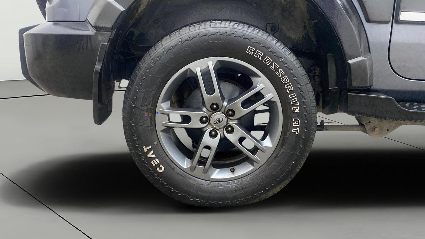 2022 Mahindra Thar LX HT PETROL 4WD MT, Petrol, Manual, 71,090 km, Right Rear Wheel