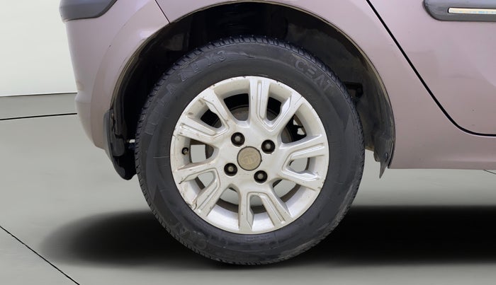 2017 Tata Tiago XZA PETROL, Petrol, Automatic, 1,15,171 km, Right Rear Wheel