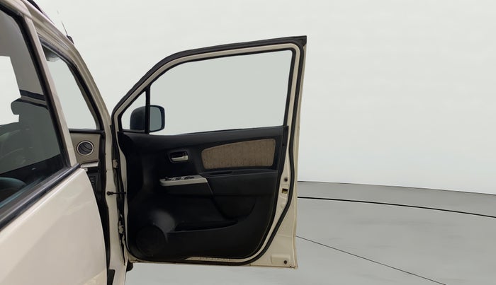 2014 Maruti Wagon R 1.0 VXI, CNG, Manual, 69,071 km, RHS Front Door