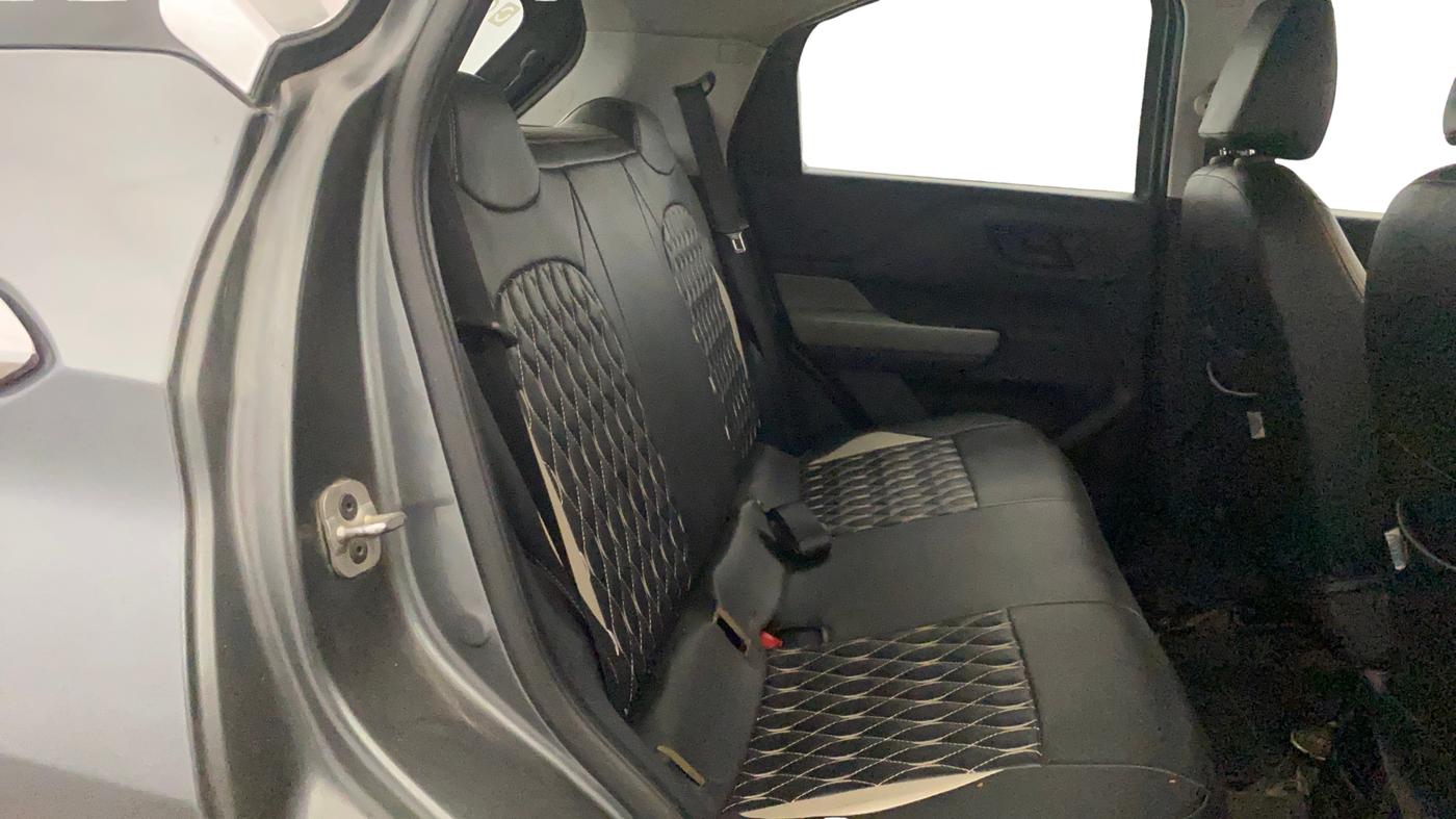 2024 Tata PUNCH ADVENTURE MT, Petrol, Manual, 35,661 km, Right Side Rear Door Cabin