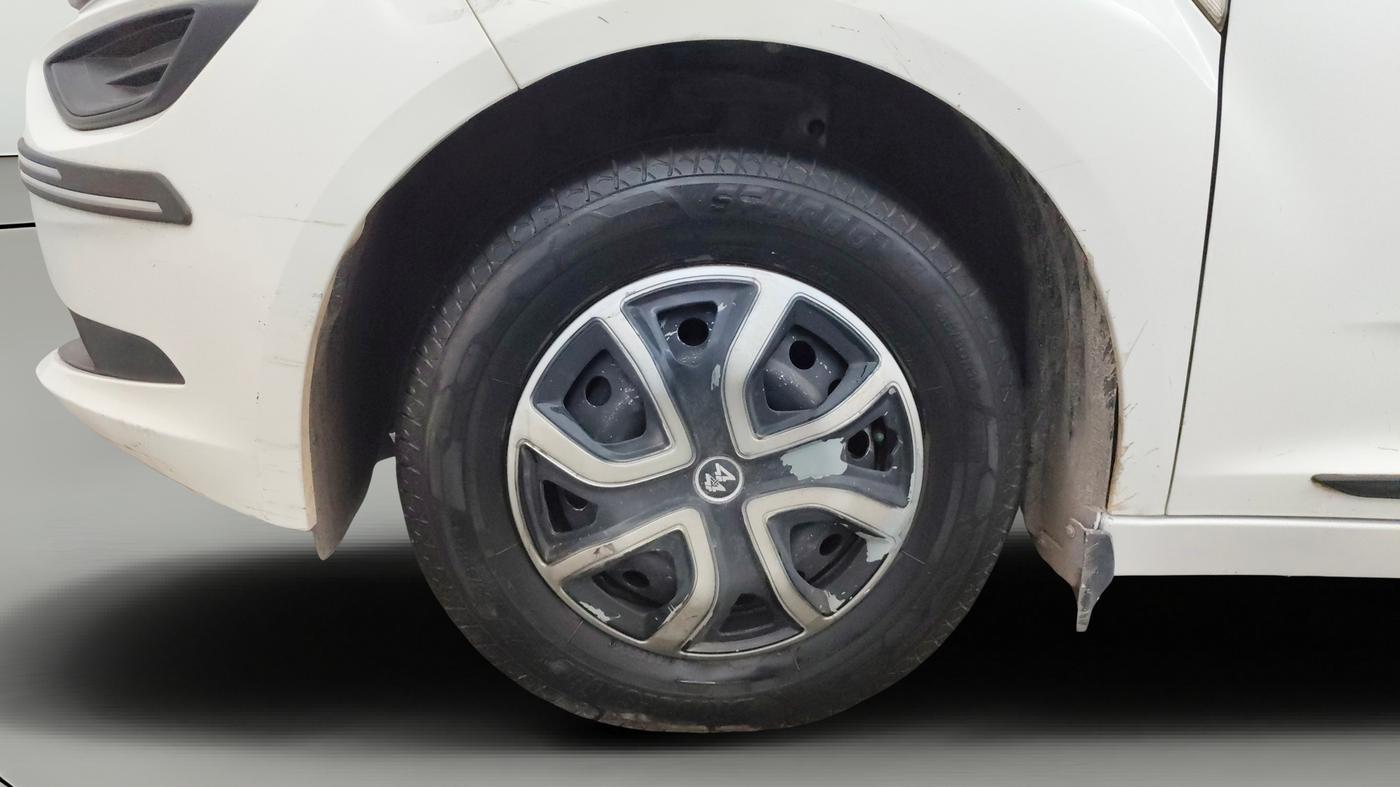 2021 Tata ALTROZ XE PETROL, Petrol, Manual, 48,354 km, Left Front Wheel