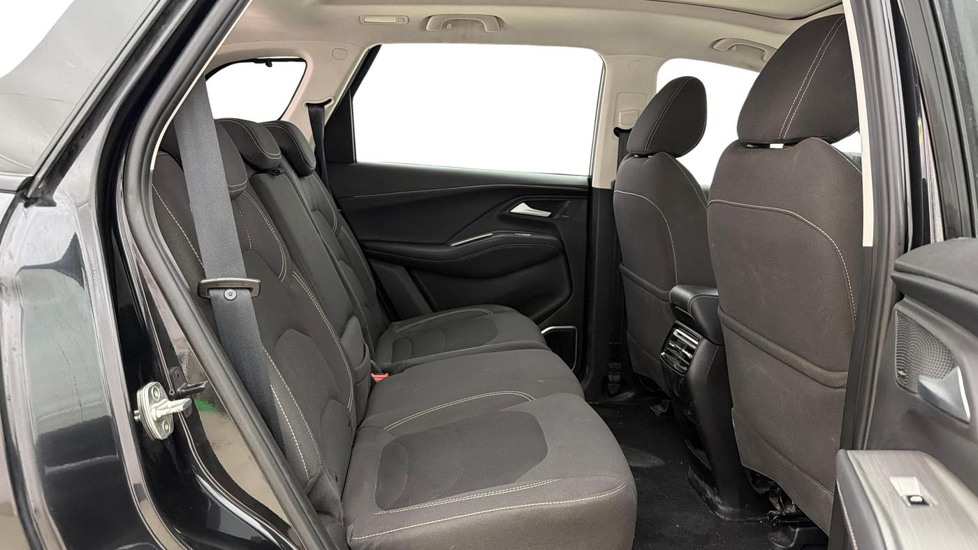 2024 MG HECTOR PLUS Select Pro 1.5 MT 7 STR, Petrol, Manual, 19,342 km, Right Side Rear Door Cabin
