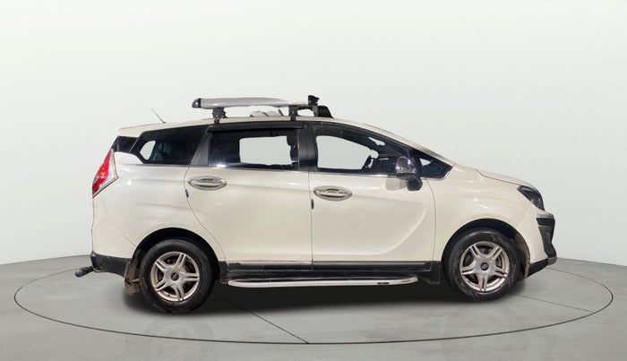 2018 Mahindra MARAZZO M6 8 STR, Diesel, Manual, 1,14,645 km, Right Side View