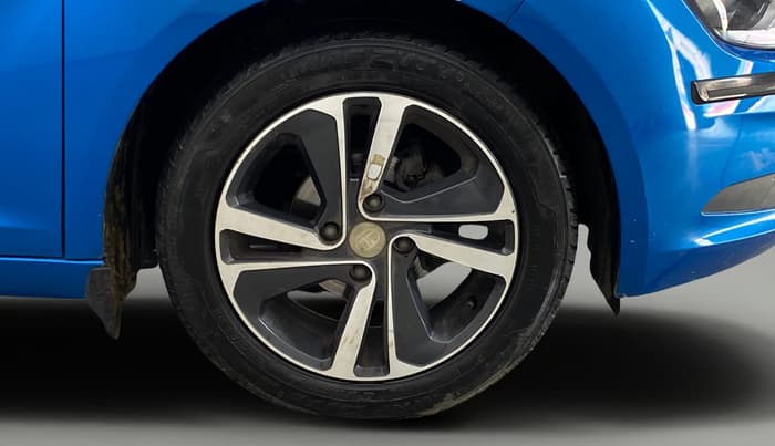 2021 Tata ALTROZ XZ PETROL, Petrol, Manual, 26,606 km, Right Front Wheel