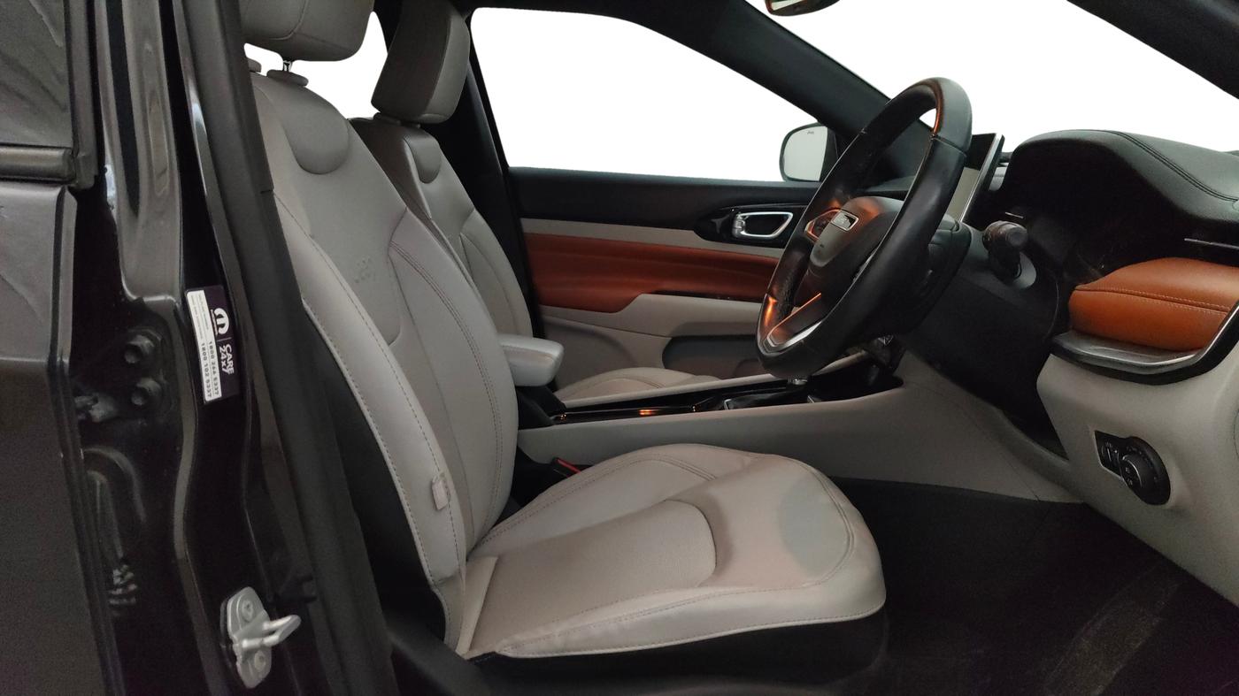 2023 Jeep Compass LIMITED (O) 1.4 PETROL DCT, Petrol, Automatic, 49,877 km, Right Side Front Door Cabin