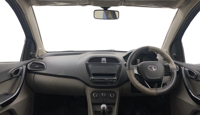 2018 Tata Tiago XM PETROL, Petrol, Manual, 1,21,475 km, Dashboard