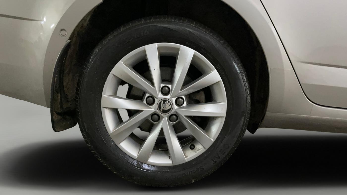 2019 Skoda Octavia L&K 1.8 TSI AT, Petrol, Automatic, 86,649 km, Right Rear Wheel