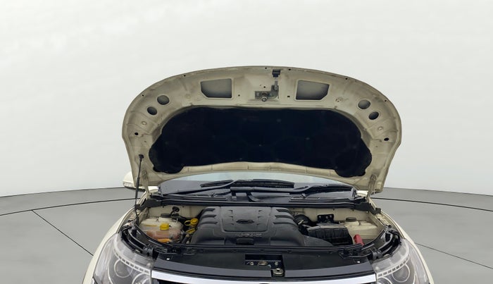 2020 Mahindra XUV500 W7, Diesel, Manual, 79,823 km, Open Bonet