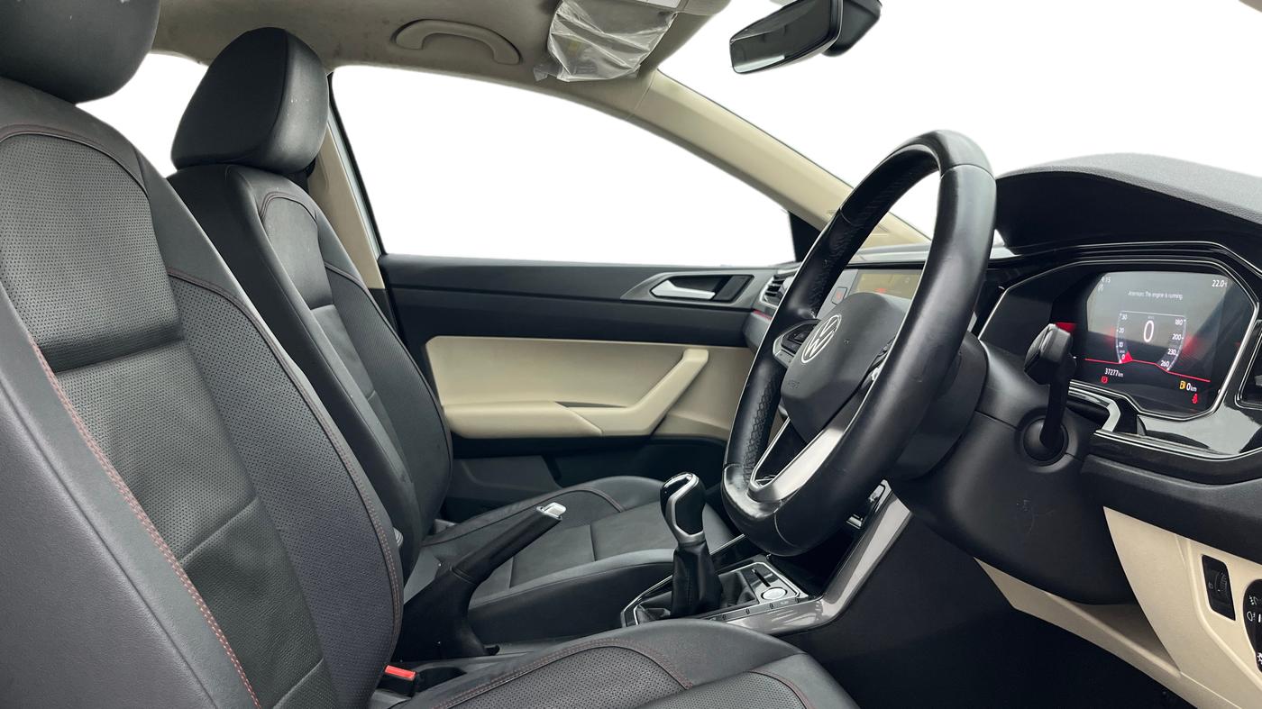 2023 Volkswagen VIRTUS GT PIUS 1.5 TSI, Petrol, Manual, 37,275 km, Right Side Front Door Cabin