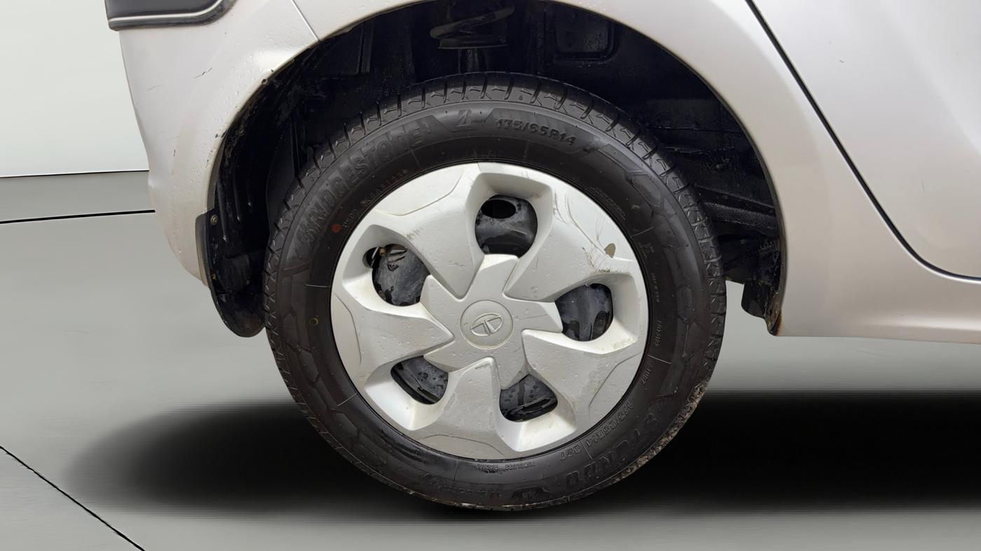 2018 Tata Tiago XTA PETROL, Petrol, Automatic, 58,257 km, Right Rear Wheel
