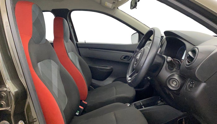 2022 Renault Kwid RXT 1.0 AMT, Petrol, Automatic, 59,161 km, Right Side Front Door Cabin