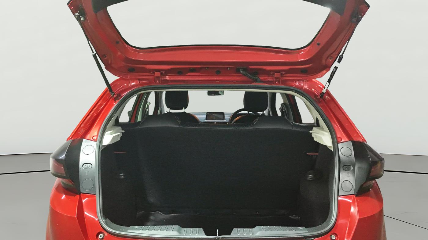 2022 Tata ALTROZ XM PLUS PETROL, Petrol, Manual, 39,741 km, Boot Open Zoomed View
