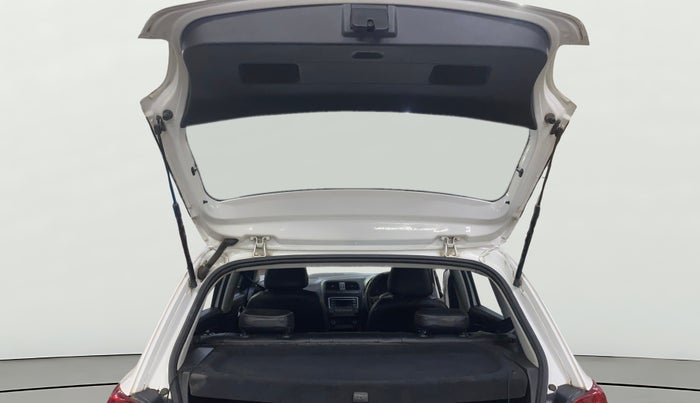 2021 Volkswagen Polo COMFORTLINE 1.0L MPI, Petrol, Manual, 31,674 km, Boot Door Open