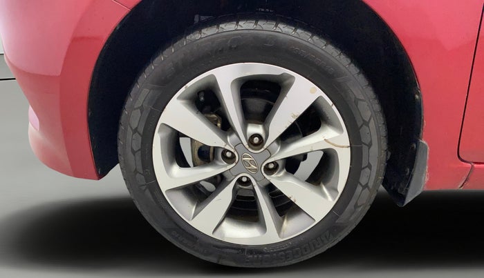 2017 Hyundai Elite i20 ASTA 1.2 DUAL TONE, Petrol, Manual, 1,00,868 km, Left Front Wheel