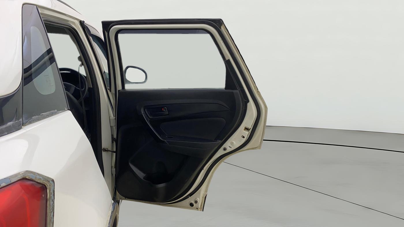 2018 Maruti Vitara Brezza VDI, Diesel, Manual, 1,10,839 km, RHS Rear Door