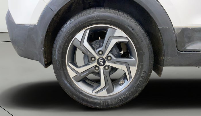 2018 Hyundai Creta SX 1.6 PETROL DUAL TONE, Petrol, Manual, 82,577 km, Right Rear Wheel