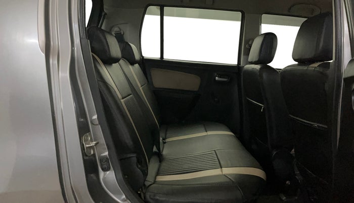 2017 Maruti Wagon R 1.0 LXI, Petrol, Manual, 63,218 km, Right Side Rear Door Cabin