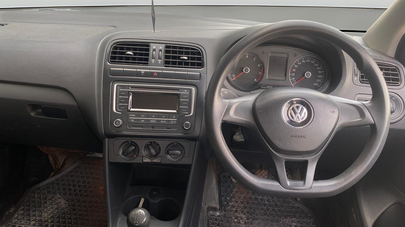 2017 Volkswagen Polo COMFORTLINE 1.2L, Petrol, Manual, 71,890 km, Steering Wheel Close Up
