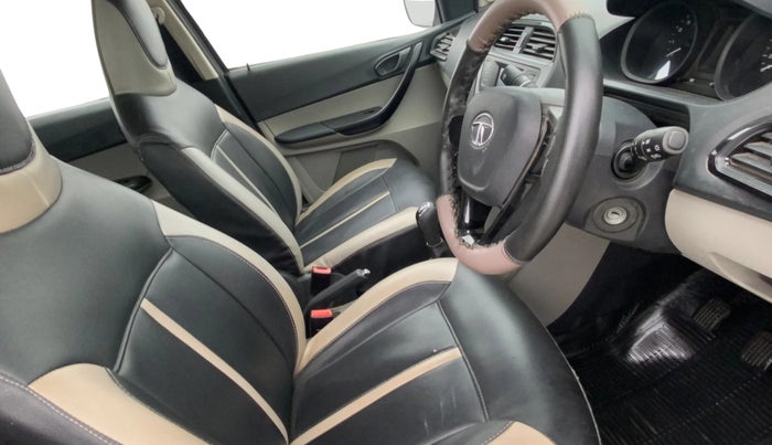 2018 Tata Tiago XT PETROL, Petrol, Manual, 66,197 km, Right Side Front Door Cabin