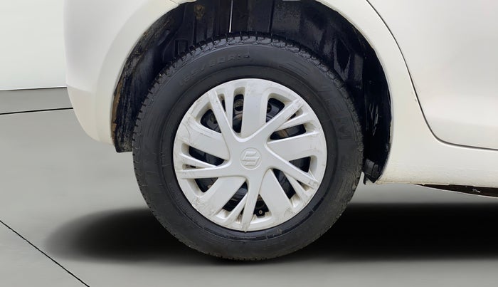 2014 Maruti Swift VXI, Petrol, Manual, 73,370 km, Right Rear Wheel