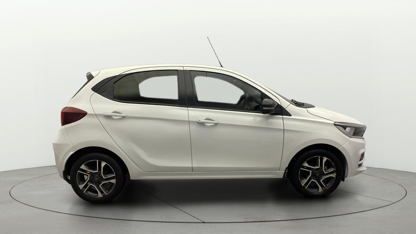 2021 Tata Tiago XZA PLUS PETROL, Petrol, Automatic, 1,02,224 km, Right Side View