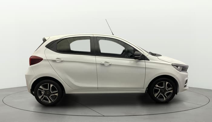 2021 Tata Tiago XZA PLUS PETROL, Petrol, Automatic, 1,02,224 km, Right Side View
