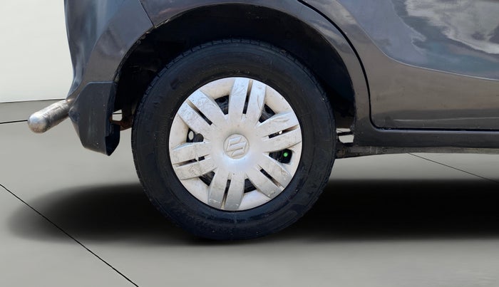 2022 Maruti Alto LXI, CNG, Manual, 70,280 km, Right Rear Wheel