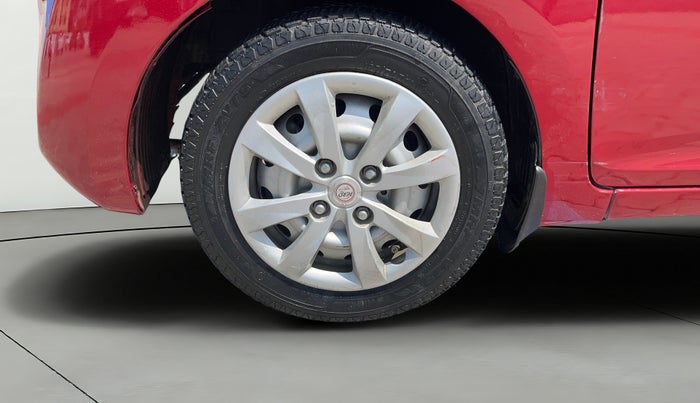 2018 Hyundai Eon ERA +, Petrol, Manual, 33,491 km, Left Front Wheel