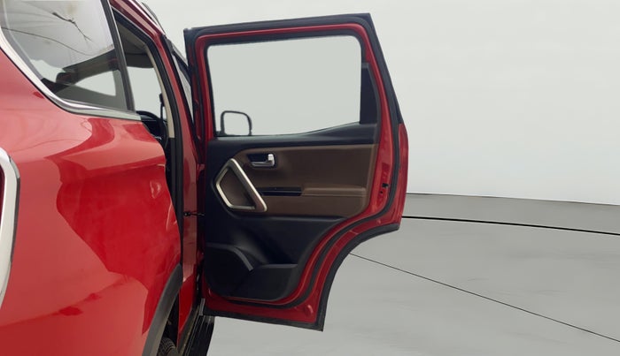 2024 Mahindra SCORPIO-N Z8 PETROL MT 7 STR, Petrol, Manual, 12,317 km, RHS Rear Door